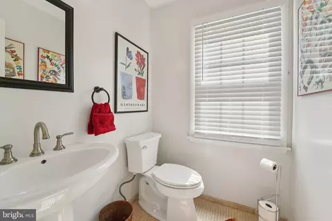 15108 Watergate Rd, Silver Spring, MD 20905 photo 14