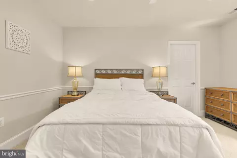 Bedroom - 14503 Falling Leaf, North Potomac, MD 20878 photo 10 of 14