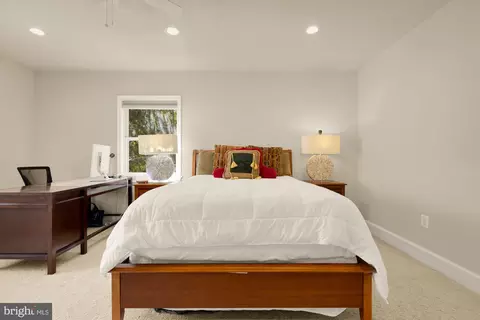 Bedroom - 14503 Falling Leaf, North Potomac, MD 20878 photo 4 of 14