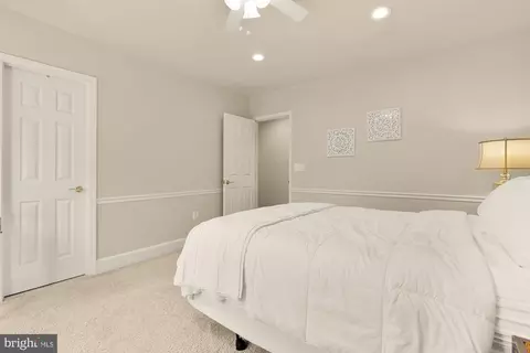 Bedroom - 14503 Falling Leaf, North Potomac, MD 20878 photo 11 of 14