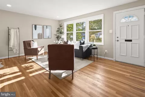13211 Holdridge Rd, Silver Spring, MD 20906 photo 2