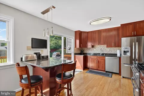 10523 Calumet Dr, Silver Spring, MD 20901 photo 7