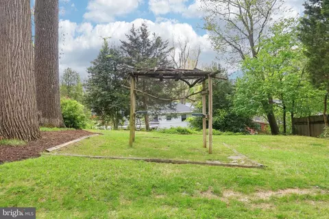 Exterior - 405 Southwest Dr, Silver Spring, MD 20901 photo 10 of 12