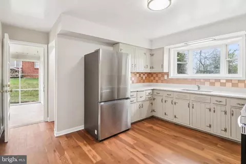 Kitchen - 405 Southwest Dr, Silver Spring, MD 20901 photo 2 of 4