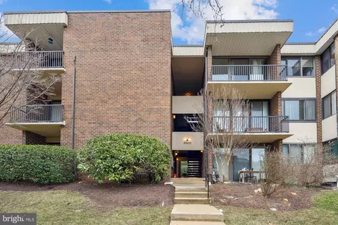 9900 Blundon Dr #10-303, Silver Spring, MD 20902