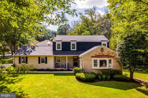 1 Columbia Ct, Rockville, MD 20850