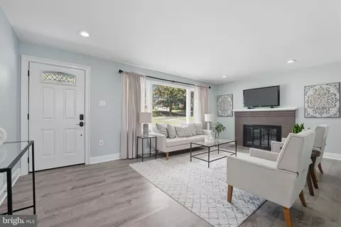 3708 Woodridge Ave, Silver Spring, MD 20902 photo 2