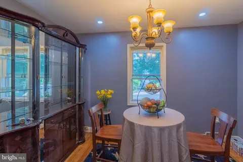 Dining - 706 Forest Glen Rd, Silver Spring, MD 20901 photo 1 of 1