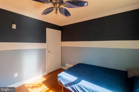 Bedroom - 706 Forest Glen Rd, Silver Spring, MD 20901 photo 2 of 7