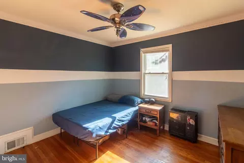 Bedroom - 706 Forest Glen Rd, Silver Spring, MD 20901 photo 1 of 7