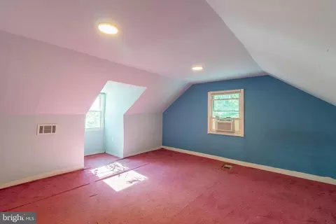 Bedroom - 706 Forest Glen Rd, Silver Spring, MD 20901 photo 6 of 7