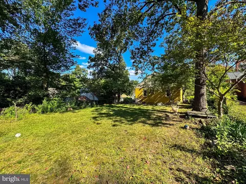 Exterior - 706 Forest Glen Rd, Silver Spring, MD 20901 photo 7 of 7