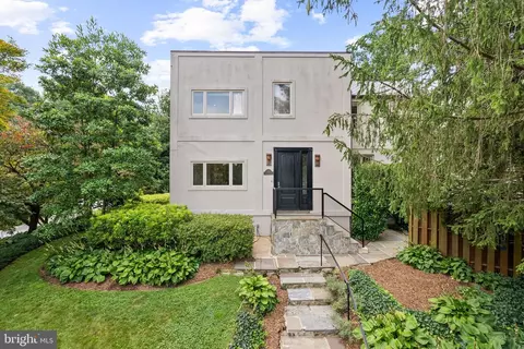 4919 Westway Dr, Bethesda, MD 20816