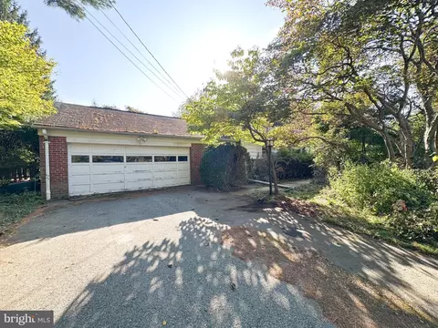 9223 Rosemont Dr, Gaithersburg, MD 20877
