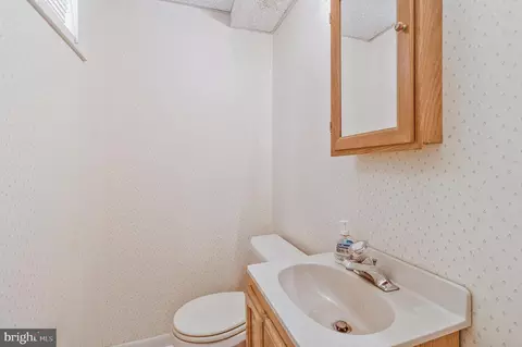 Bath - 702 Lamberton Dr, Silver Spring, MD 20902 photo 3 of 3