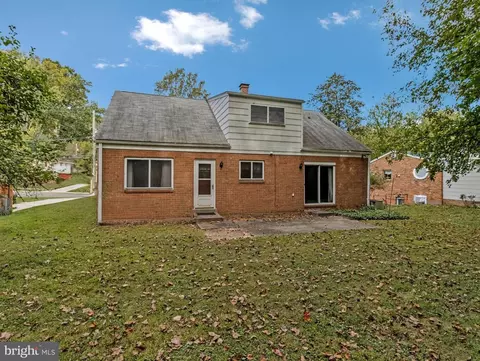 Exterior - 702 Lamberton Dr, Silver Spring, MD 20902 photo 2 of 3
