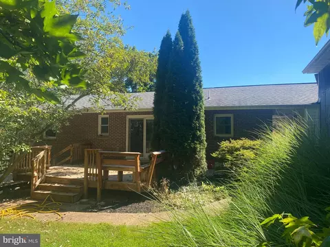 Exterior - 9845 Moyer Rd, Damascus, MD 20872 photo 5 of 12