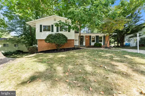 4813 Kemper St, Rockville, MD 20853