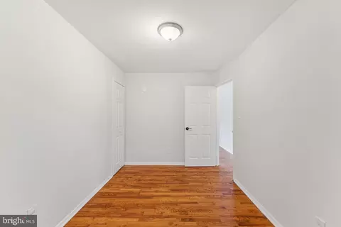 Bedroom - 2711 Henderson Ave, Silver Spring, MD 20902 photo 2 of 3