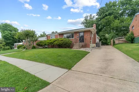2711 Henderson Ave, Silver Spring, MD 20902