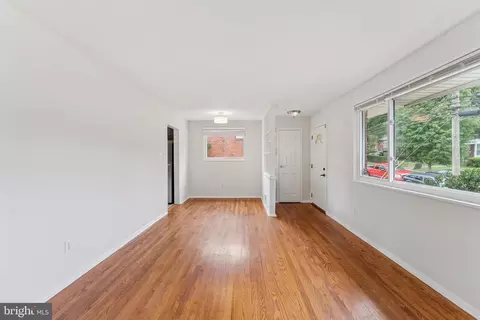 Living - 2711 Henderson Ave, Silver Spring, MD 20902 photo 1 of 4