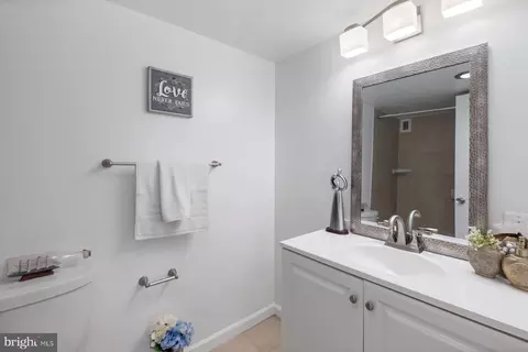 1111 University Blvd W #817, Silver Spring, MD 20902 photo 16