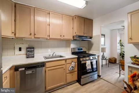 1111 University Blvd W #817, Silver Spring, MD 20902 photo 12