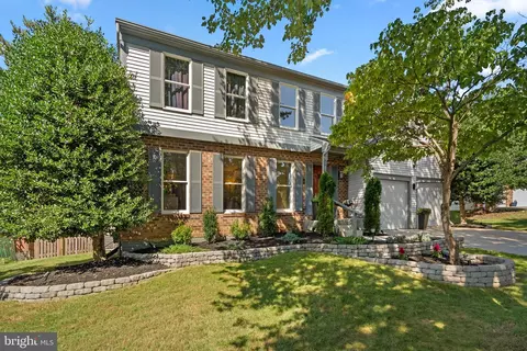 Exterior - 1949 Autumn Ridge Cir, Silver Spring, MD 20906 photo 3 of 7