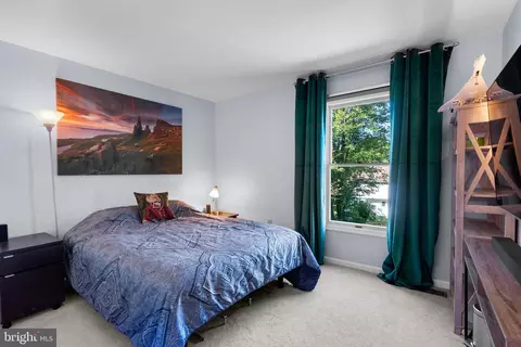 Bedroom - 1949 Autumn Ridge Cir, Silver Spring, MD 20906 photo 3 of 3