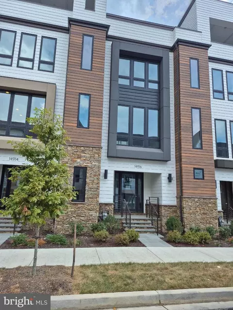 14916 Dispatch St #15, Rockville, MD 20850