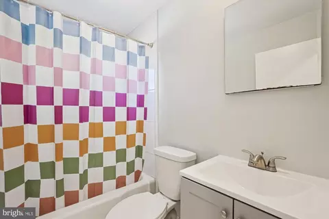 Bath - 13005 Bluhill Rd, Silver Spring, MD 20906 photo 1 of 2
