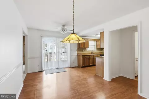 Entry Way - 1106 Canyon Rd, Silver Spring, MD 20904 photo 4 of 5