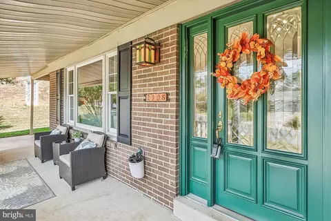 2108 Edgeware St, Silver Spring, MD 20905 photo 4