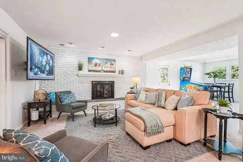 2108 Edgeware St, Silver Spring, MD 20905 photo 17