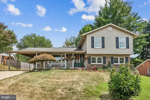 2108 Edgeware St, Silver Spring, MD 20905