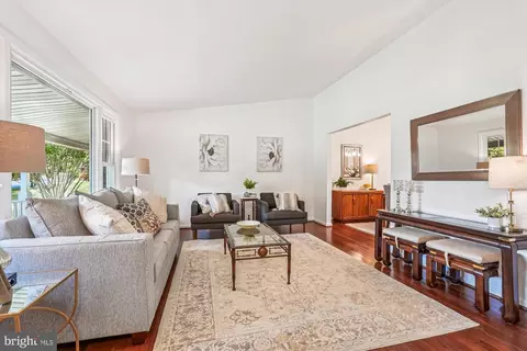 2108 Edgeware St, Silver Spring, MD 20905 photo 14