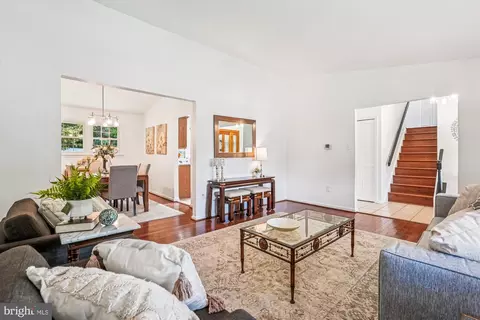 2108 Edgeware St, Silver Spring, MD 20905 photo 13