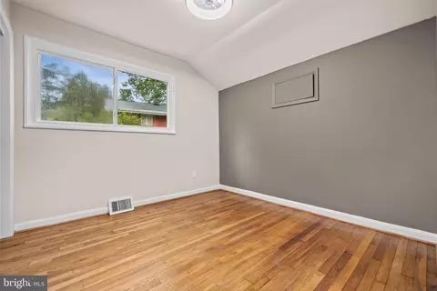 Bedroom - 11313 College View Dr, Silver Spring, MD 20902 photo 5 of 8