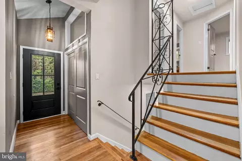 Entry Way - 11313 College View Dr, Silver Spring, MD 20902 photo 6 of 6