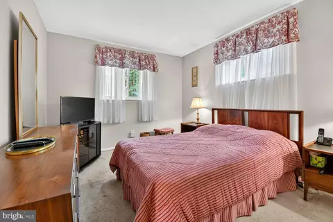 Bedroom - 1335 Chilton Dr, Silver Spring, MD 20904 photo 3 of 4