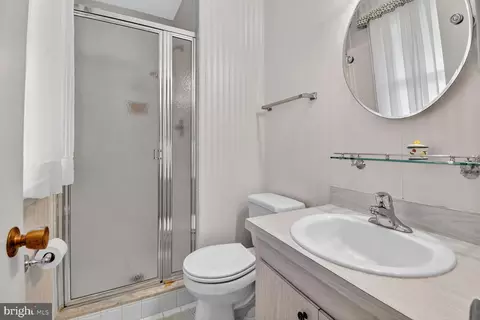 Bath - 1335 Chilton Dr, Silver Spring, MD 20904 photo 3 of 4