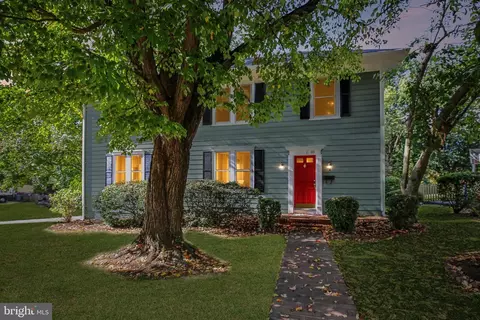 10 Maryland Ave, Gaithersburg, MD 20877