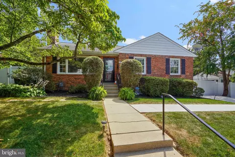 1708 Glenkarney Pl, Silver Spring, MD 20902