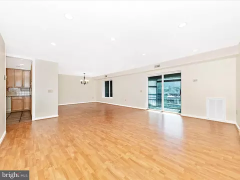15300 Wallbrook Ct #47-2C, Silver Spring, MD 20906 photo 10
