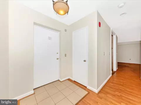 15300 Wallbrook Ct #47-2C, Silver Spring, MD 20906 photo 2