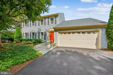13523 Spinning Wheel Dr, Germantown, MD 20874