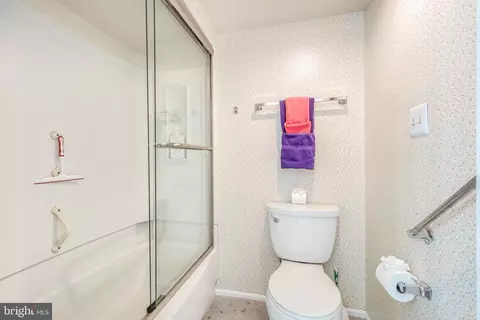 15101 Interlachen Dr #1-1015, Silver Spring, MD 20906 photo 17