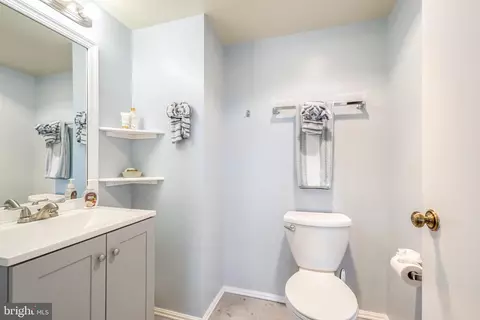 15101 Interlachen Dr #1-1015, Silver Spring, MD 20906 photo 21