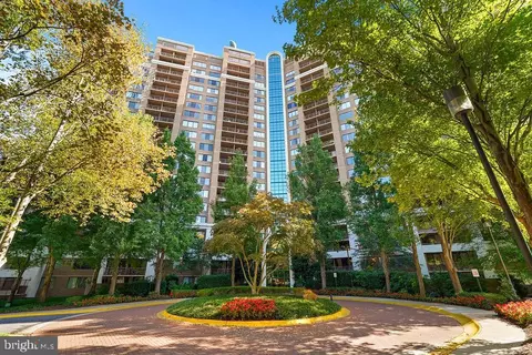 10101 Grosvenor Pl #1004, Rockville, MD 20852
