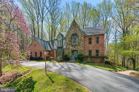 200 Ashcroft Ct, Ashton, MD 20861